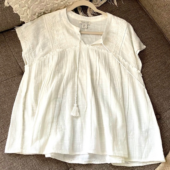 Rachel Zoe Tops - Rachel Zoe babydoll top BRAND NEW W/O TAG 🤍